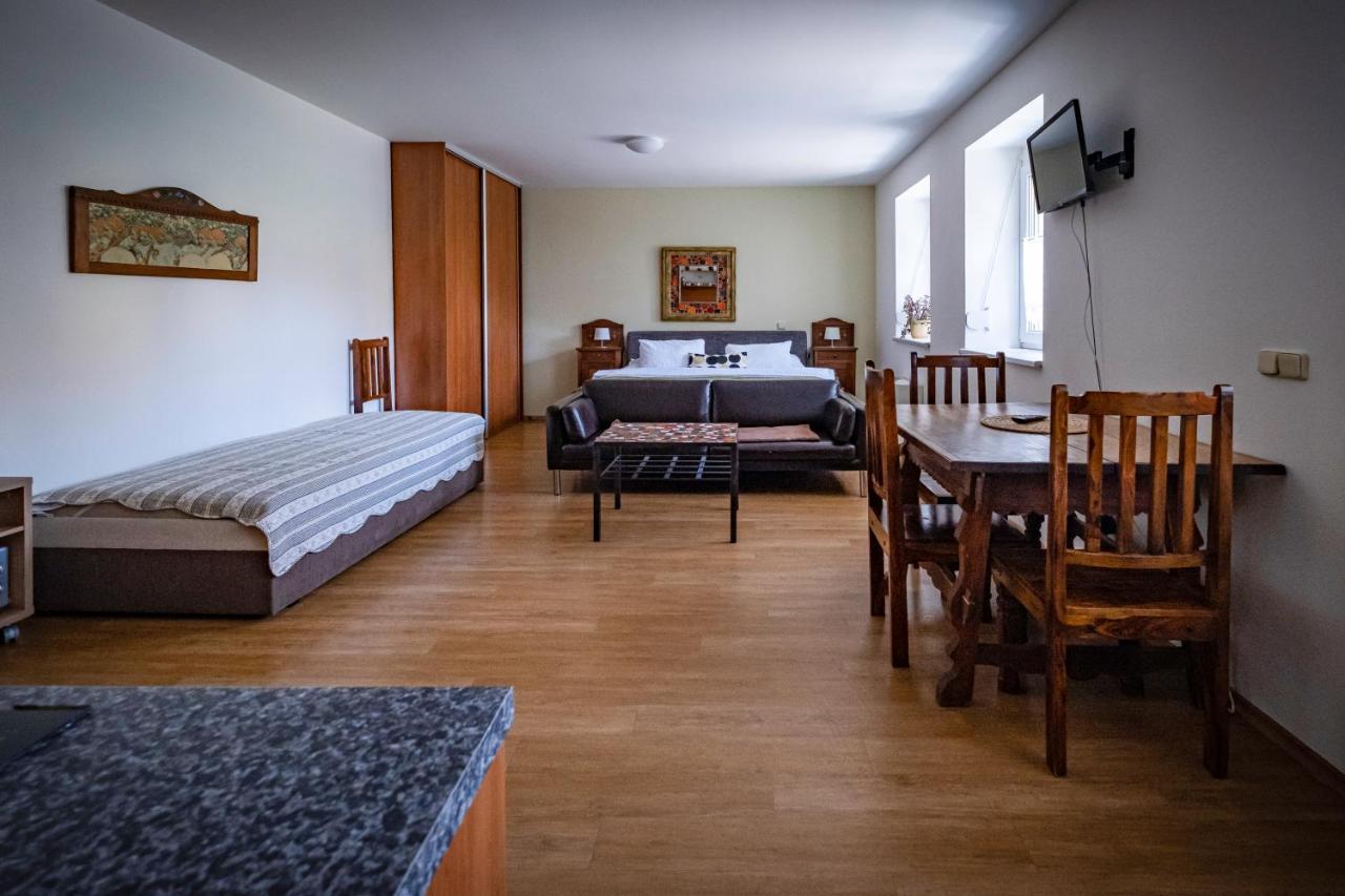 Apartmany Gulliver Mikulov Extérieur photo