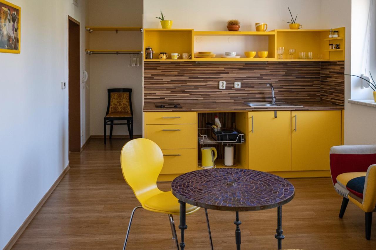 Apartmany Gulliver Mikulov Extérieur photo
