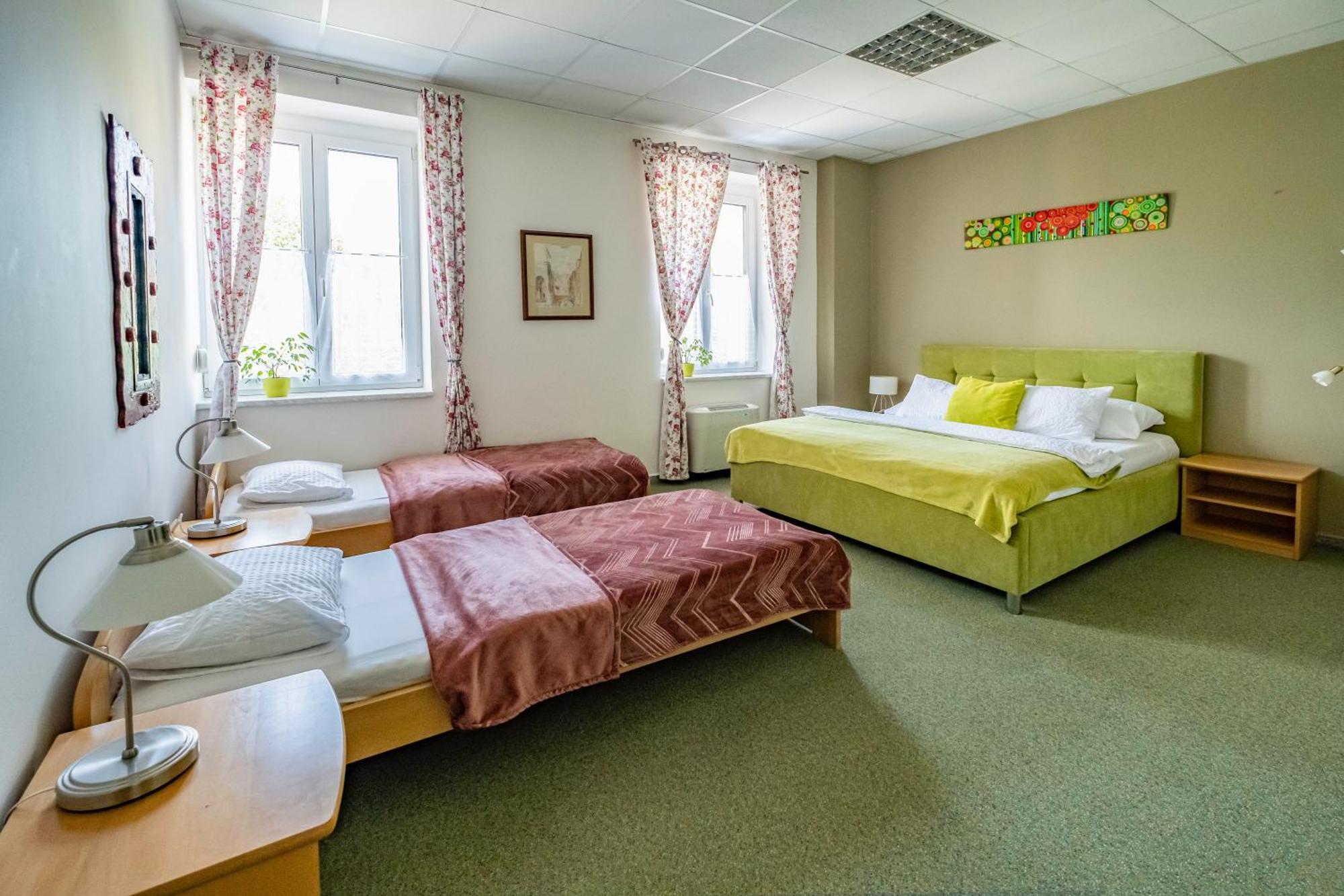 Apartmany Gulliver Mikulov Extérieur photo